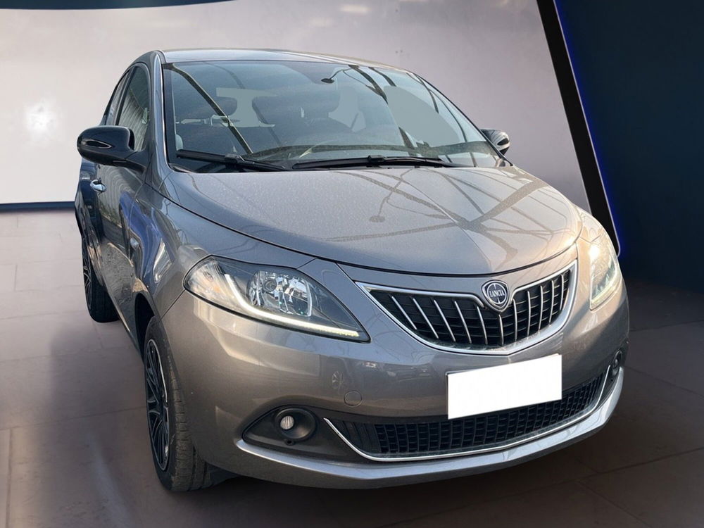 Lancia Ypsilon usata a Torino (2)