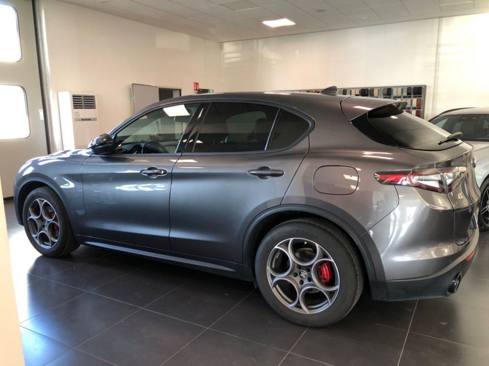 Alfa Romeo Stelvio usata a Grosseto (3)