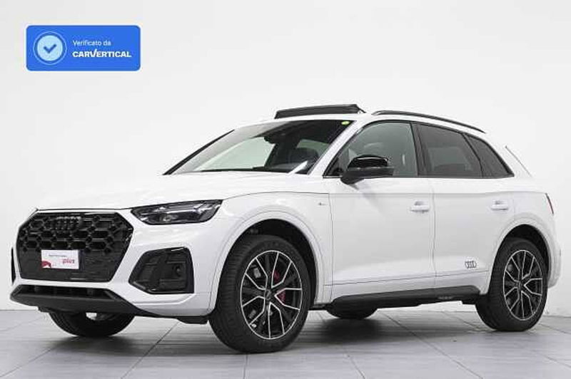 Audi Q5 40 2.0 tdi mhev 12V Identity Black quattro s-tronic del 2020 usata a Barni