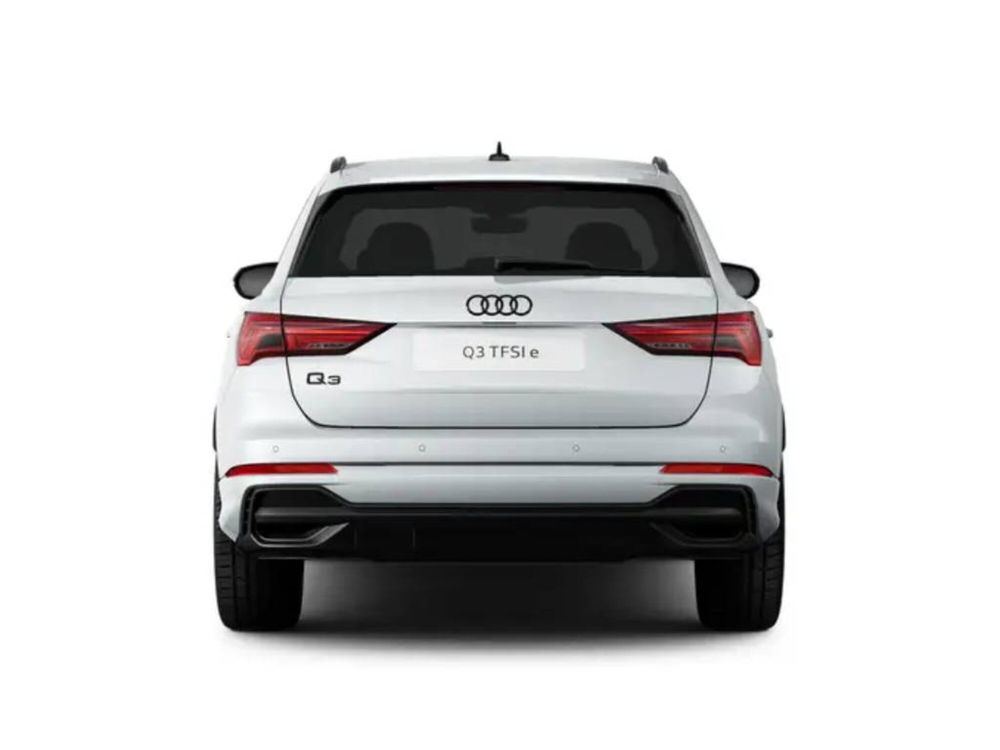 Audi Q3 Sportback nuova a Novara (4)