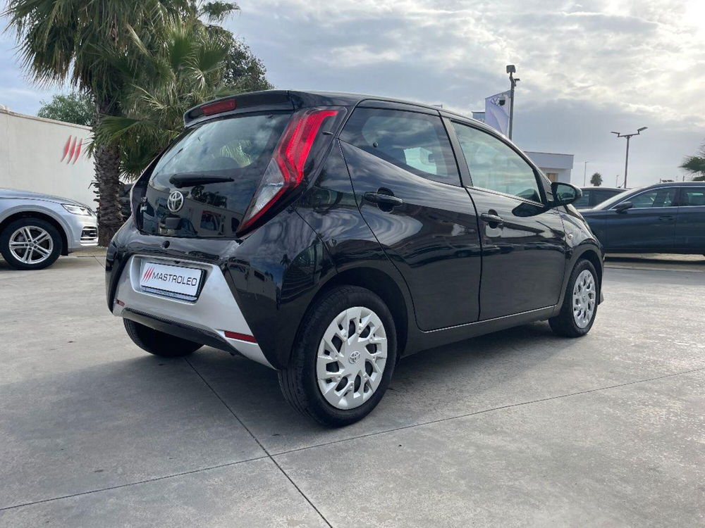 Toyota Aygo usata a Lecce (10)