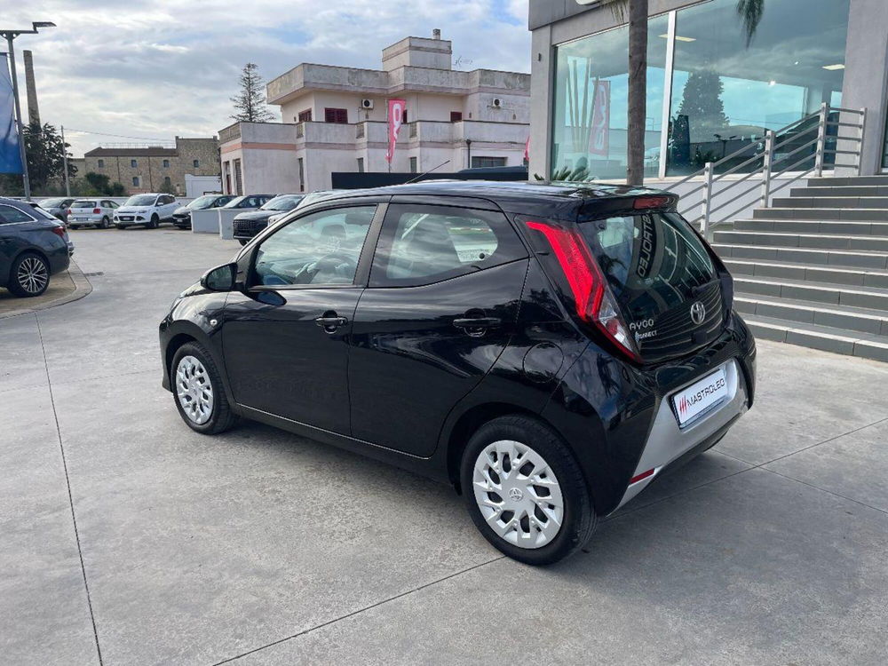 Toyota Aygo usata a Lecce (13)