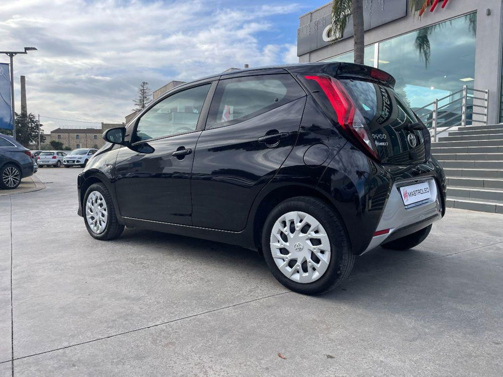 Toyota Aygo usata a Lecce (14)