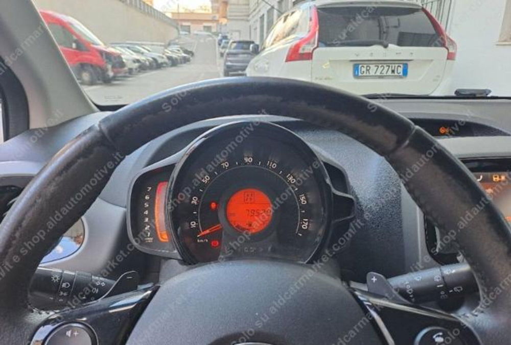 Toyota Aygo usata a Lecce (5)