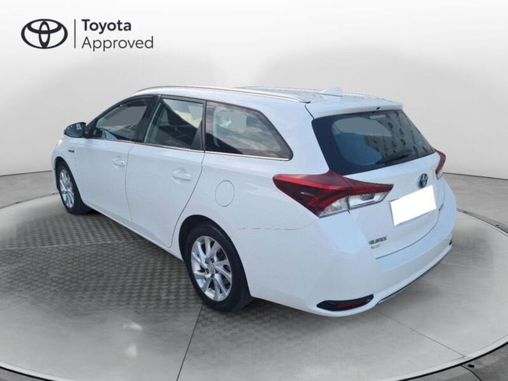 Toyota Auris usata a Cagliari (4)