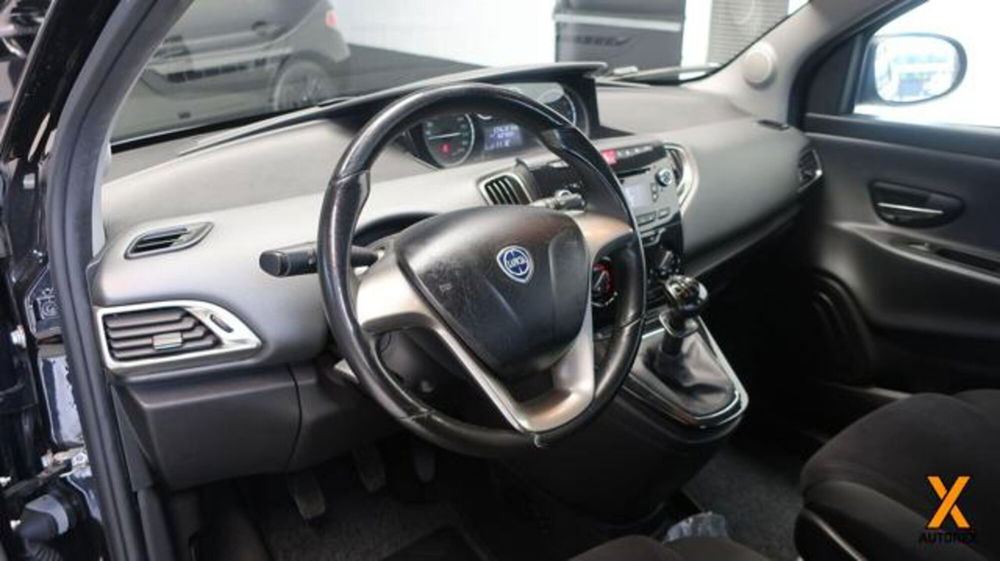 Lancia Ypsilon usata a Varese (10)