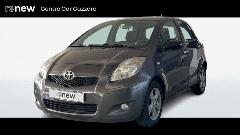 Toyota Yaris 1.3 5 porte Sol  del 2011 usata a Saronno