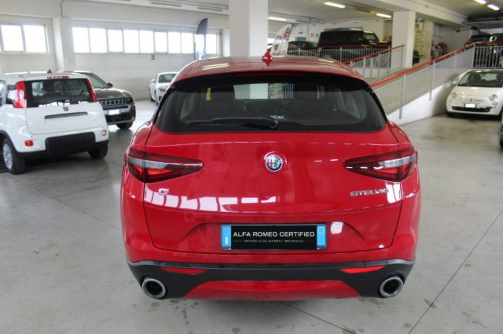 Alfa Romeo Stelvio usata a Terni (5)