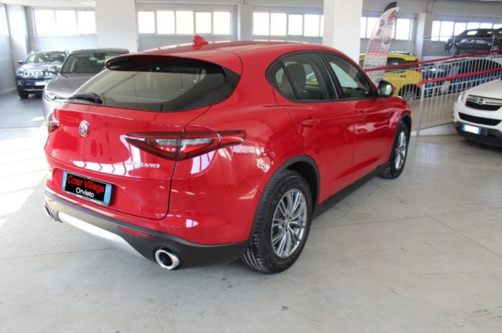 Alfa Romeo Stelvio usata a Terni (4)