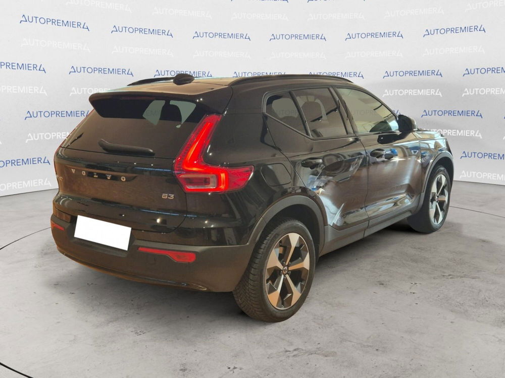 Volvo XC40 nuova a Como (4)