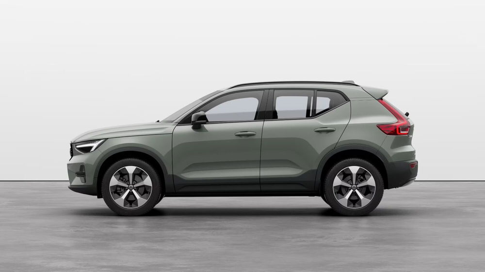 Volvo XC40 nuova a Como (2)