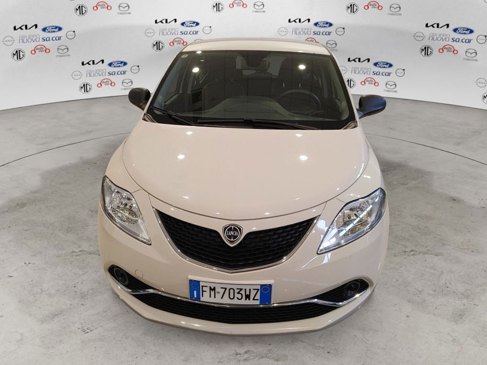 Lancia Ypsilon usata a Vercelli (5)