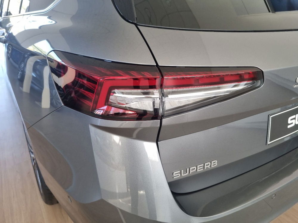 Skoda Superb Station Wagon nuova a Potenza (17)