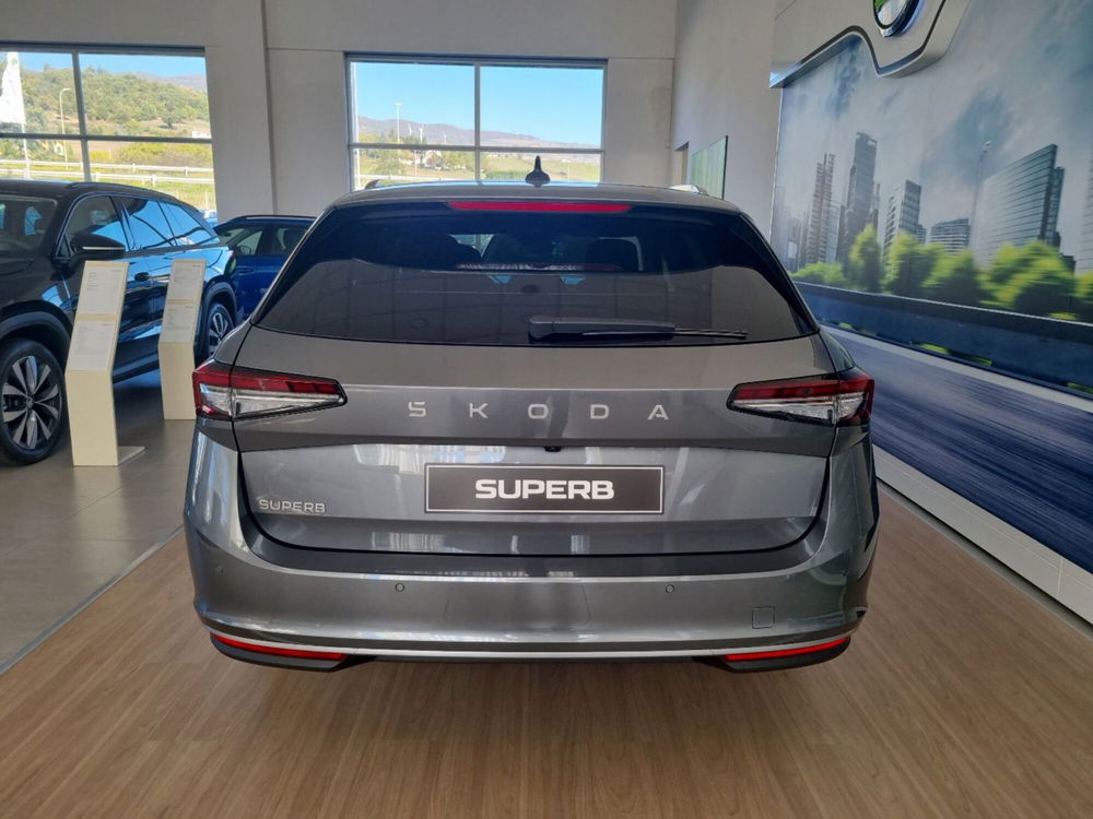 Skoda Superb Station Wagon nuova a Potenza (6)