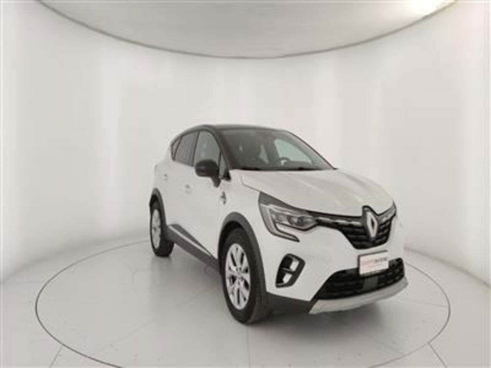 Renault Captur usata a Bari (11)