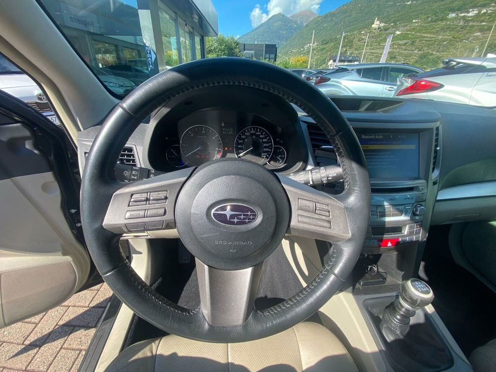 Subaru Outback usata a Lecco (7)