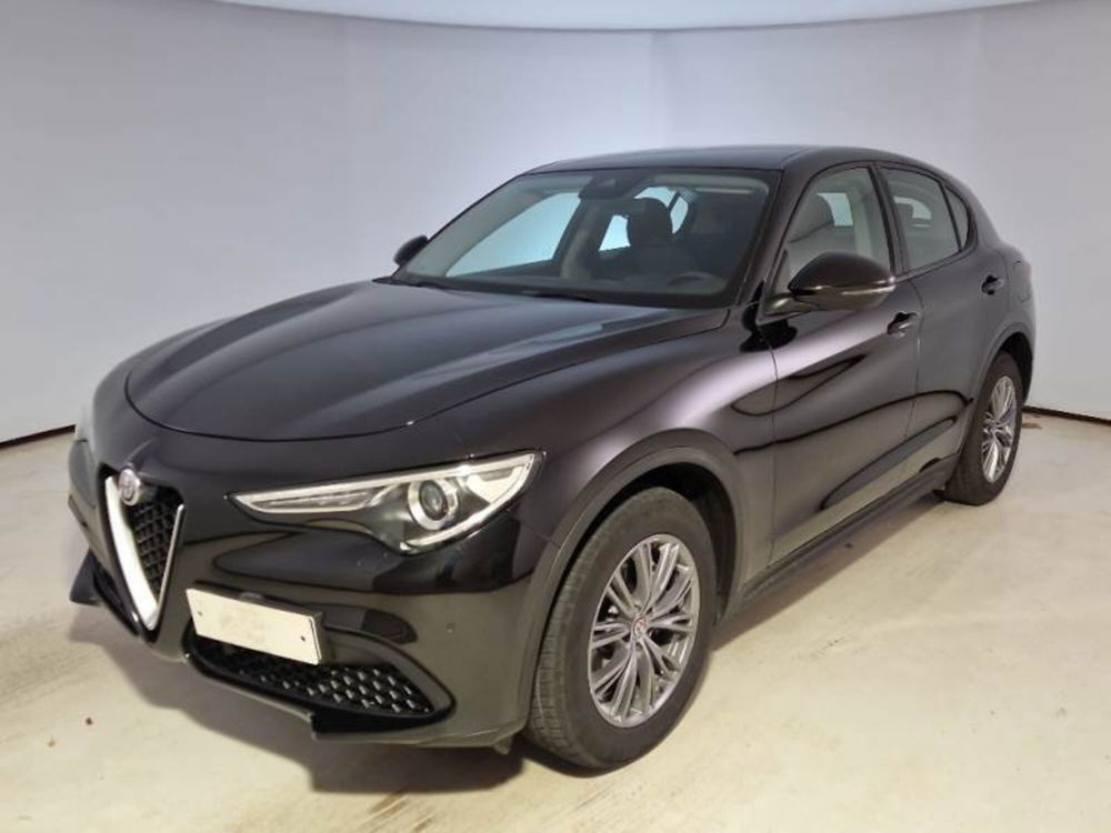 Alfa Romeo Stelvio usata a Salerno