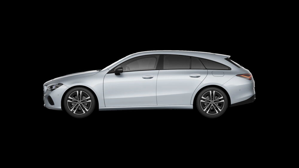 Mercedes-Benz CLA Shooting Brake nuova a Milano (2)