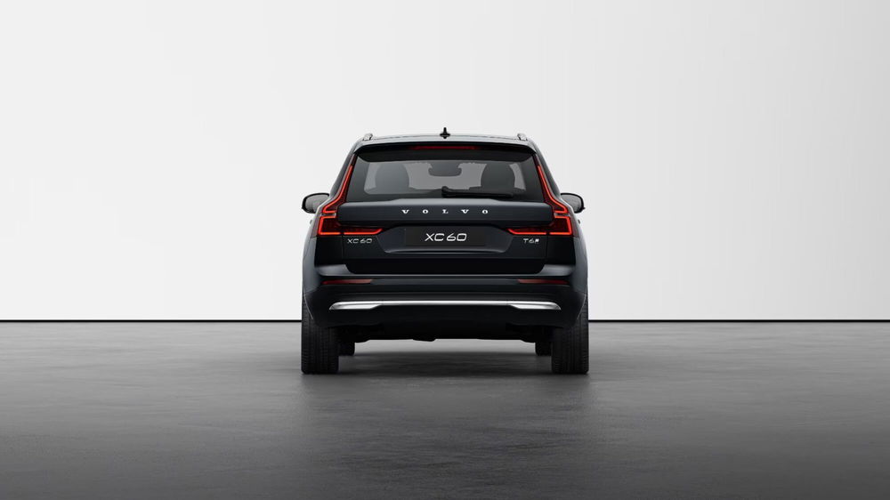 Volvo XC60 nuova a Como (6)