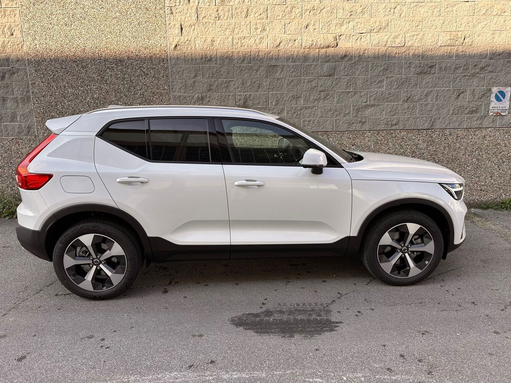 Volvo XC40 nuova a Bergamo (6)