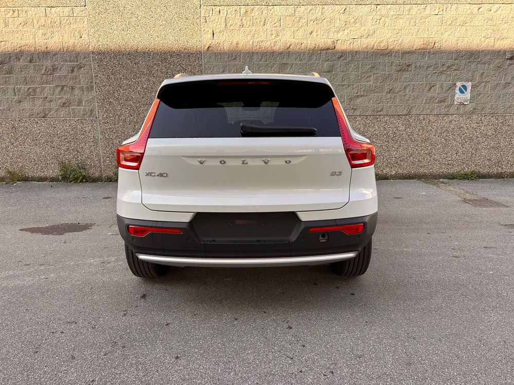 Volvo XC40 nuova a Bergamo (7)