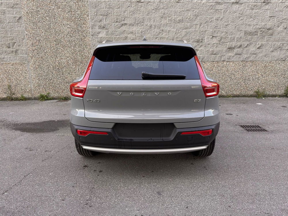 Volvo XC40 nuova a Bergamo (7)