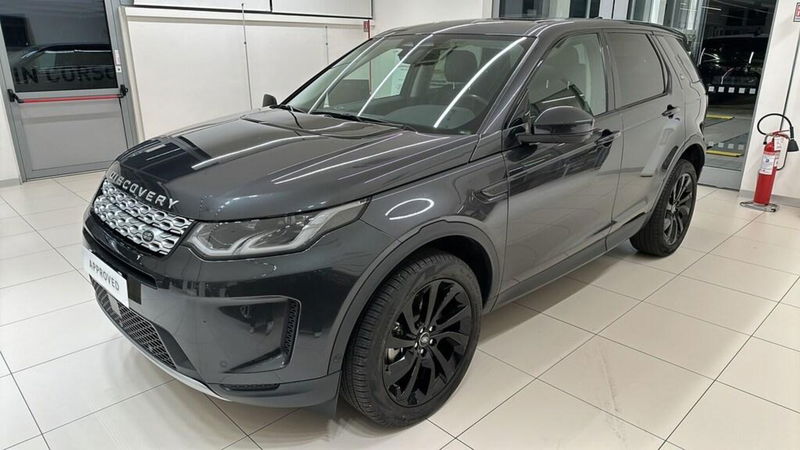 Land Rover Discovery Sport 2.0d td4 mhev Dynamic SE awd 163cv auto del 2021 usata a Varese