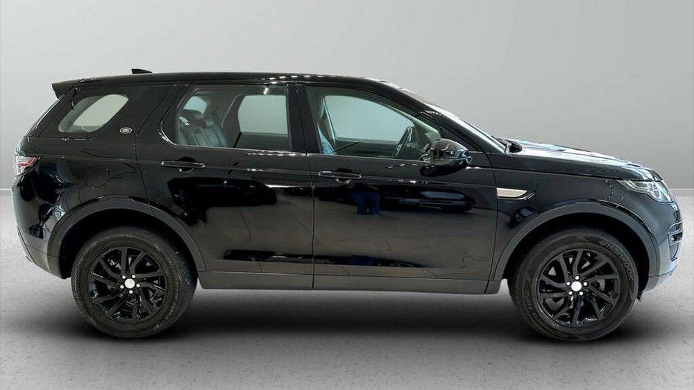 Land Rover Discovery Sport usata a Varese (6)