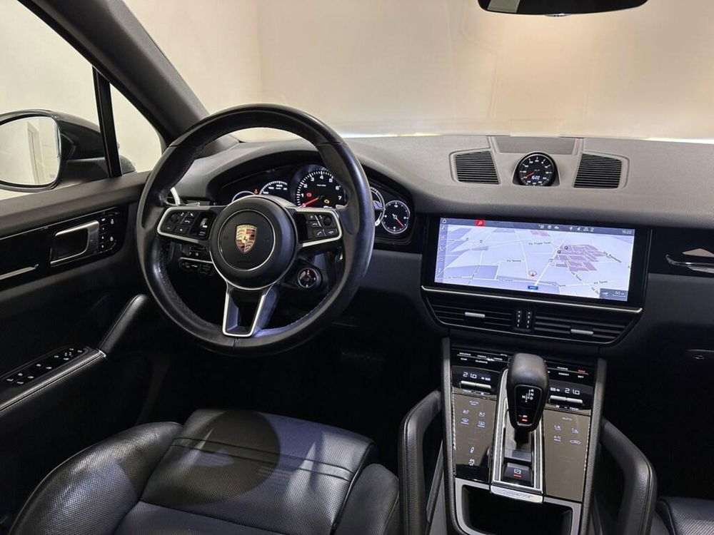 Porsche Cayenne usata a Varese (8)