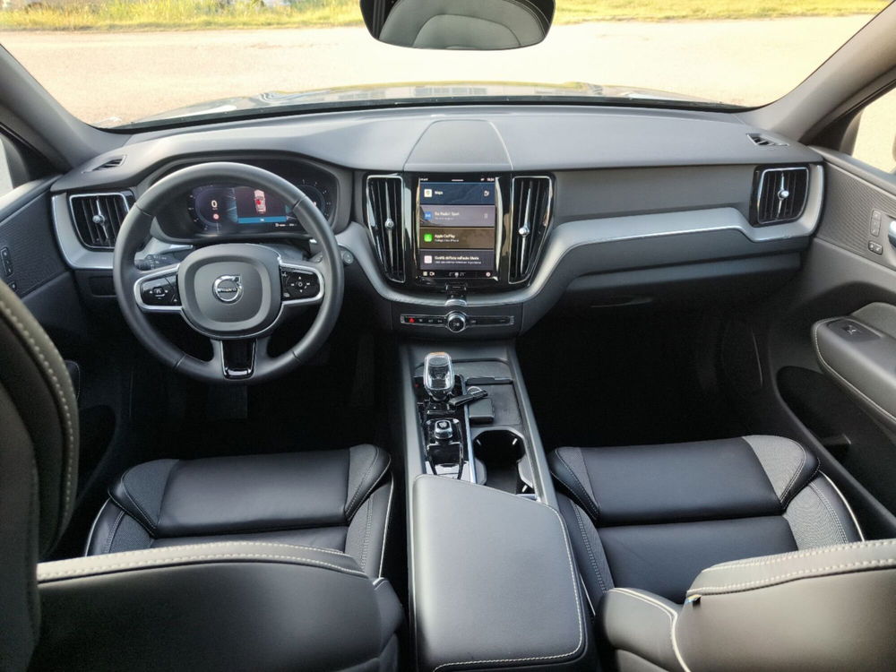 Volvo XC60 usata a Reggio Calabria (11)