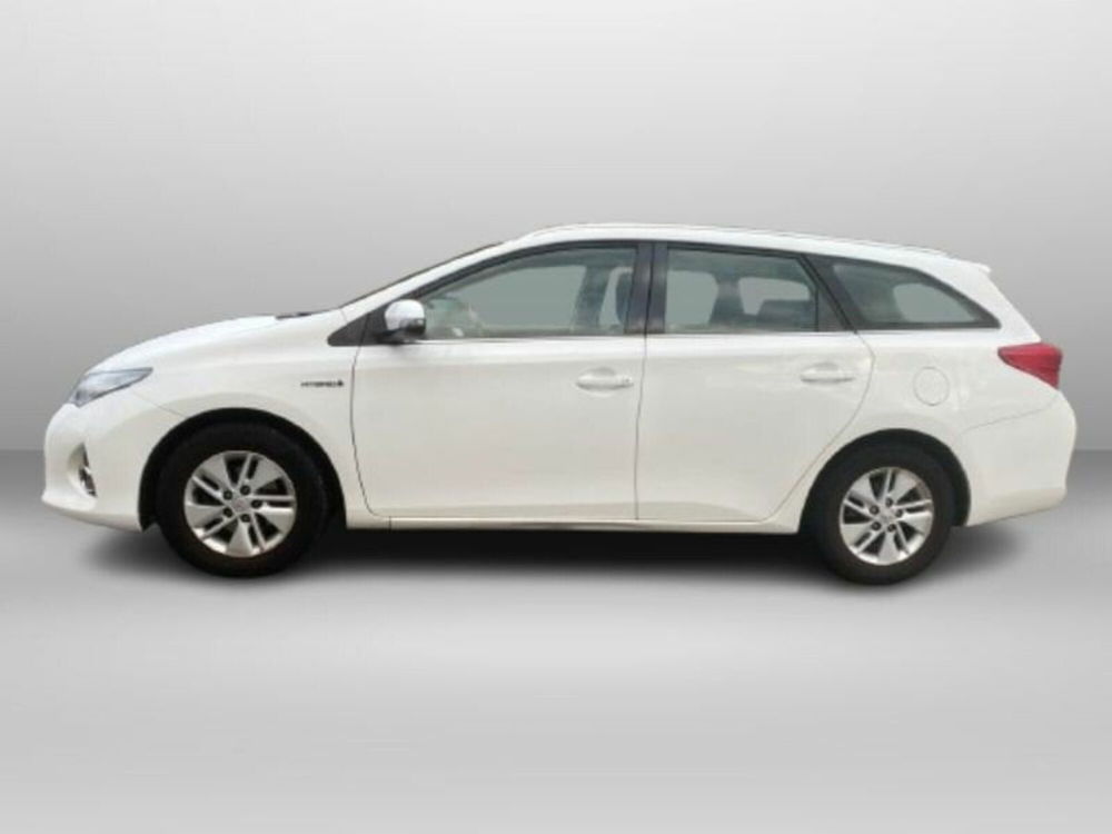 Toyota Auris usata a Lecco (3)