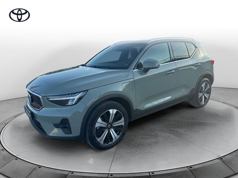 Volvo XC40 T4 Recharge Plug-in Hybrid automatico Core del 2023 usata a Siracusa