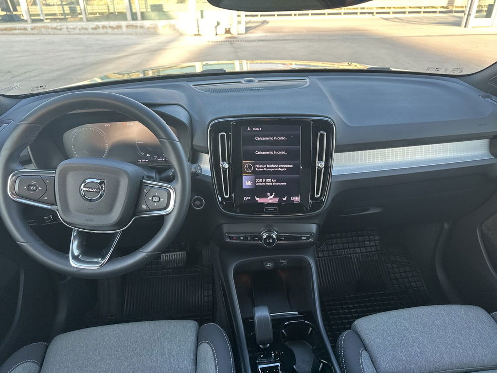 Volvo XC40 usata a Siracusa (9)