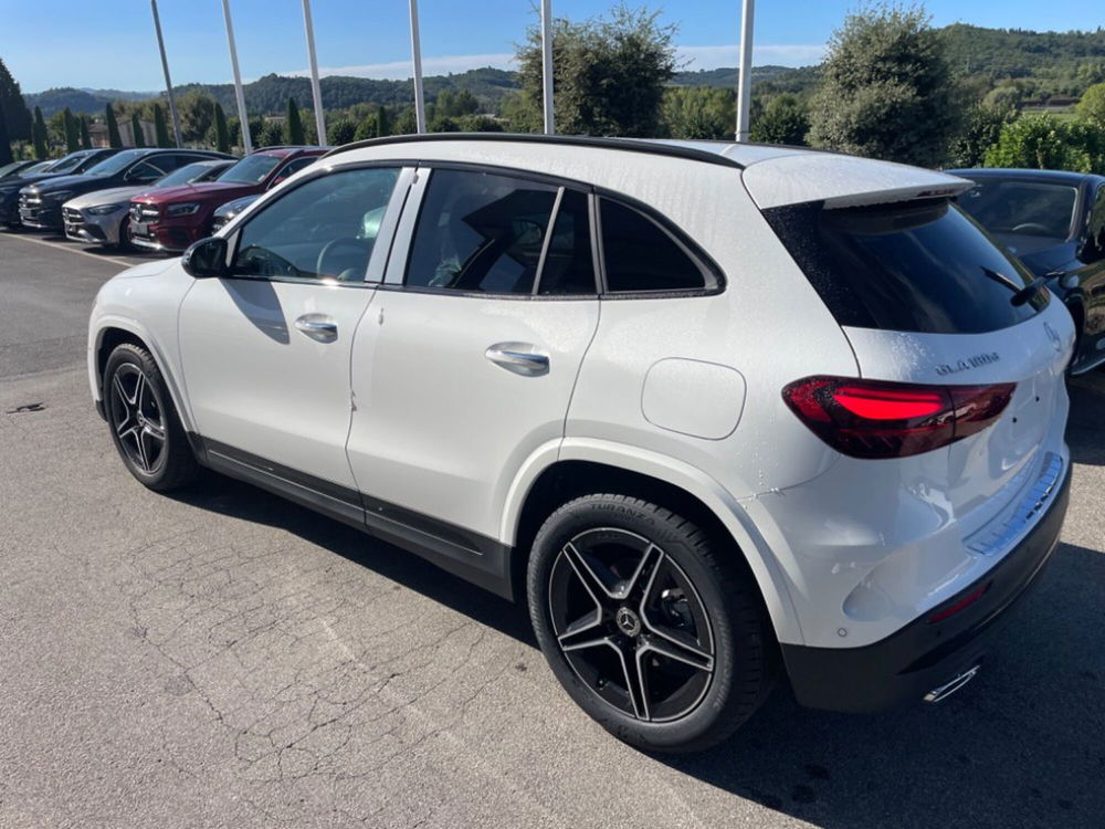 Mercedes-Benz GLA SUV nuova a Grosseto (4)