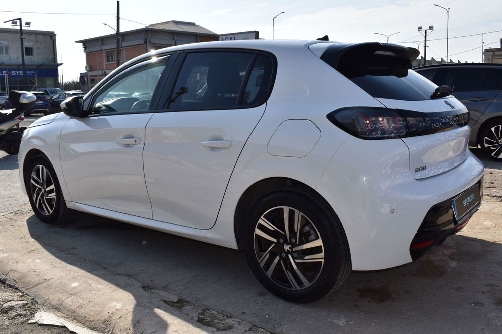 Peugeot 208 usata a Catania (5)