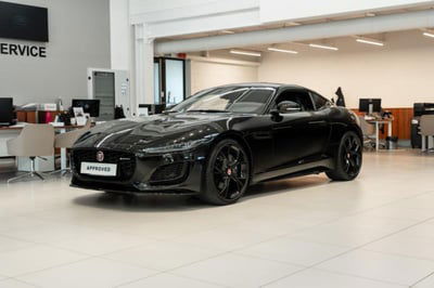 Jaguar F-Type Coup&eacute; 2.0 aut. Coup&eacute; R-Dynamic Black del 2022 usata a Venezia