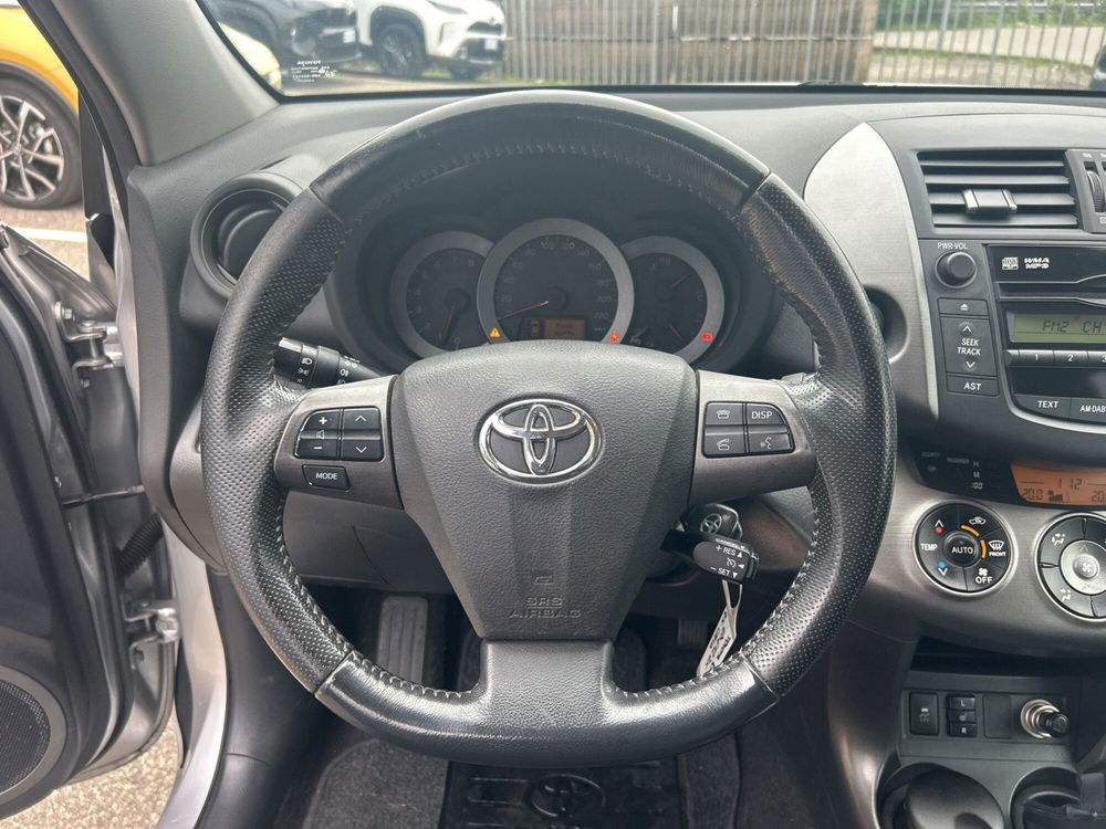 Toyota Rav4 usata a Piacenza (13)