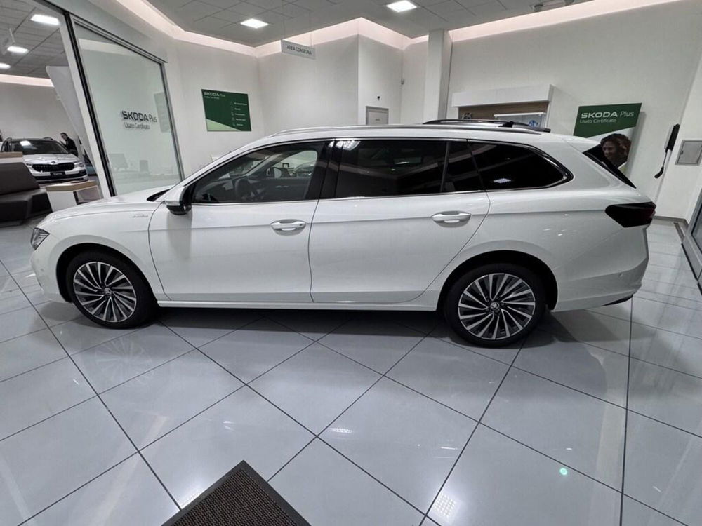 Skoda Superb Station Wagon nuova a Padova (3)