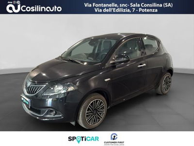 Lancia Ypsilon 1.0 FireFly 5 porte S&amp;S Hybrid Gold Plus del 2023 usata a Sala Consilina