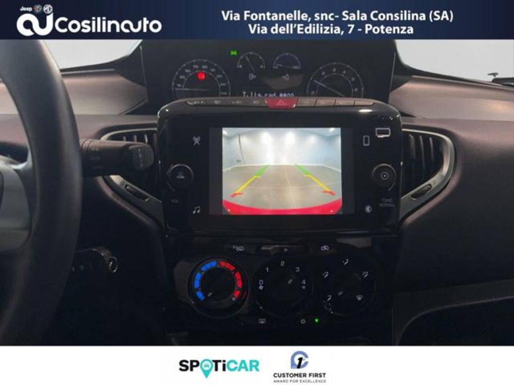 Lancia Ypsilon usata a Salerno (15)