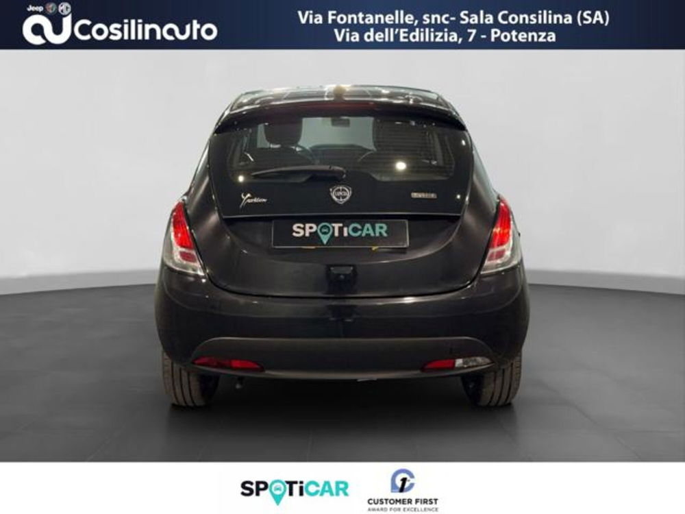 Lancia Ypsilon usata a Salerno (4)