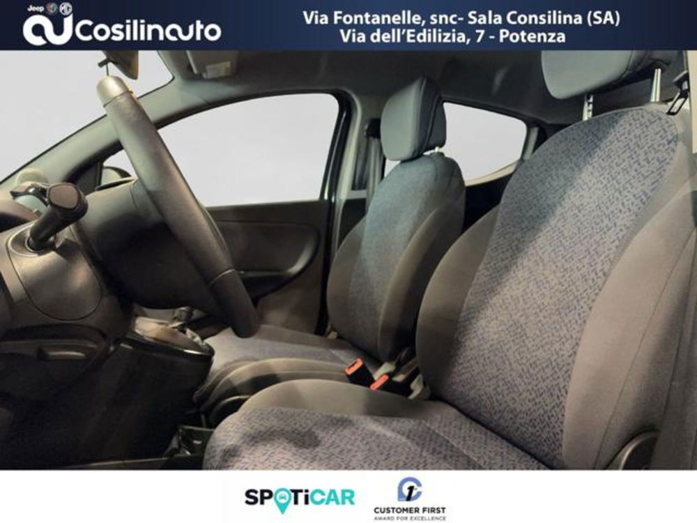 Lancia Ypsilon usata a Salerno (9)