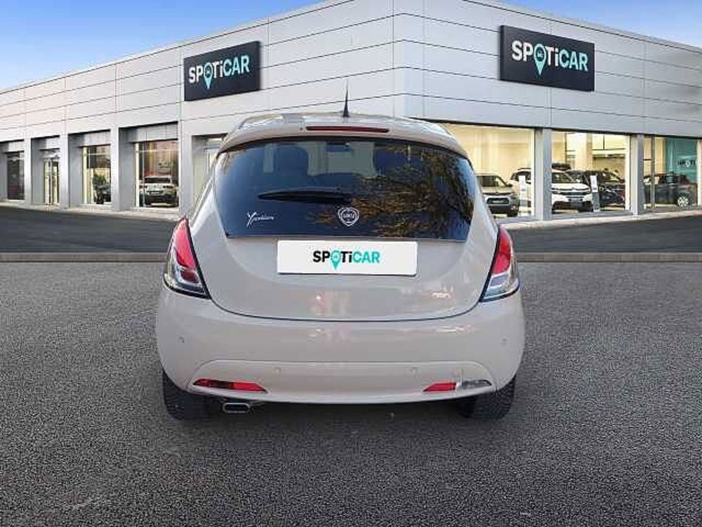 Lancia Ypsilon usata a Perugia (5)