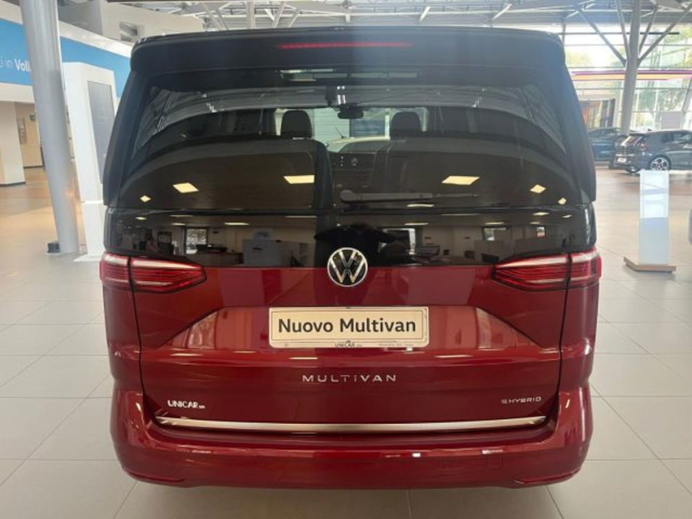 Volkswagen Multivan nuova a Cuneo (5)