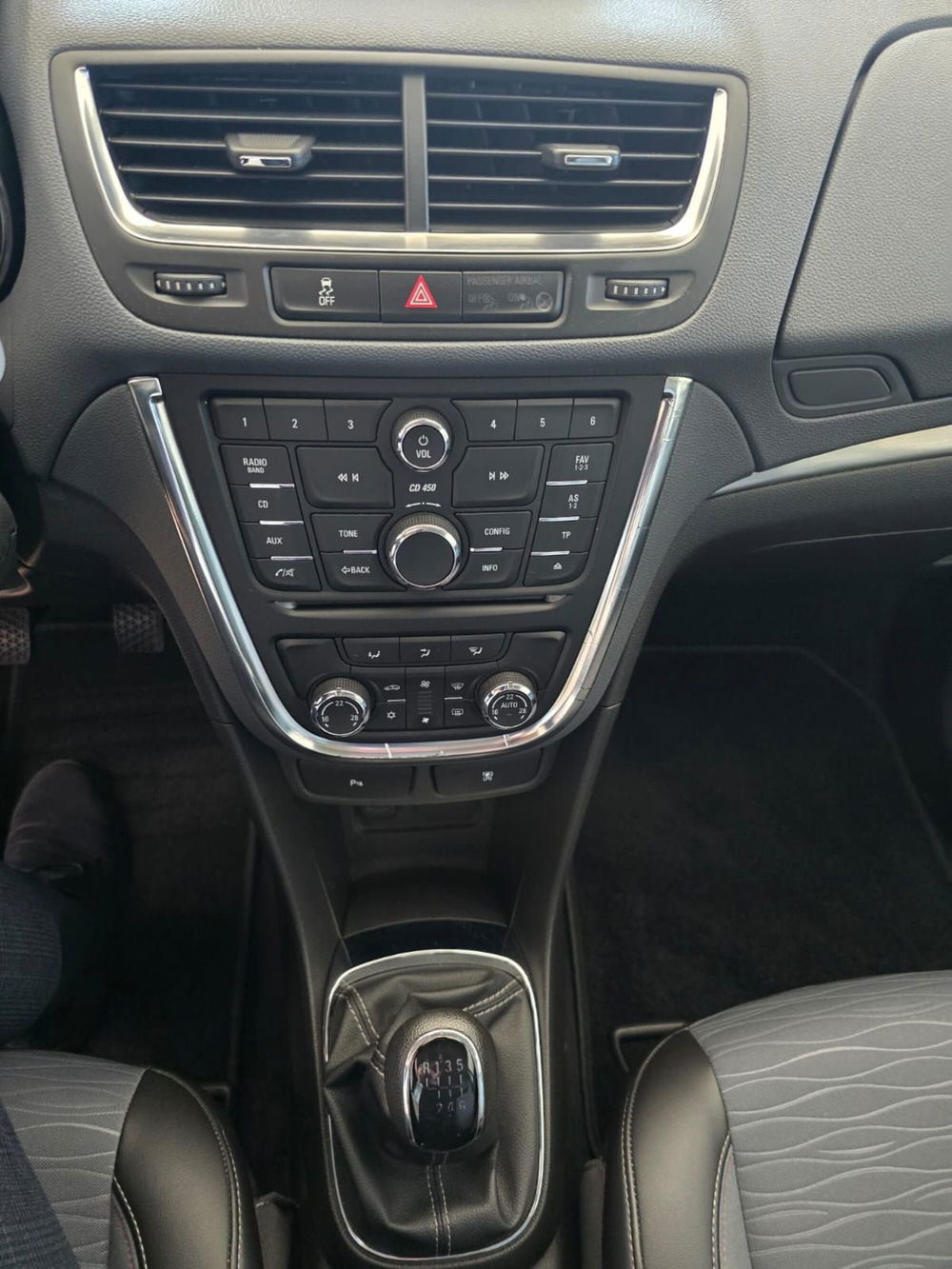 Opel Mokka usata a Rimini (15)