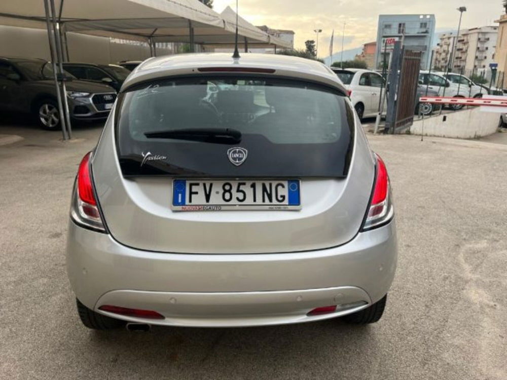 Lancia Ypsilon usata a Trapani (4)