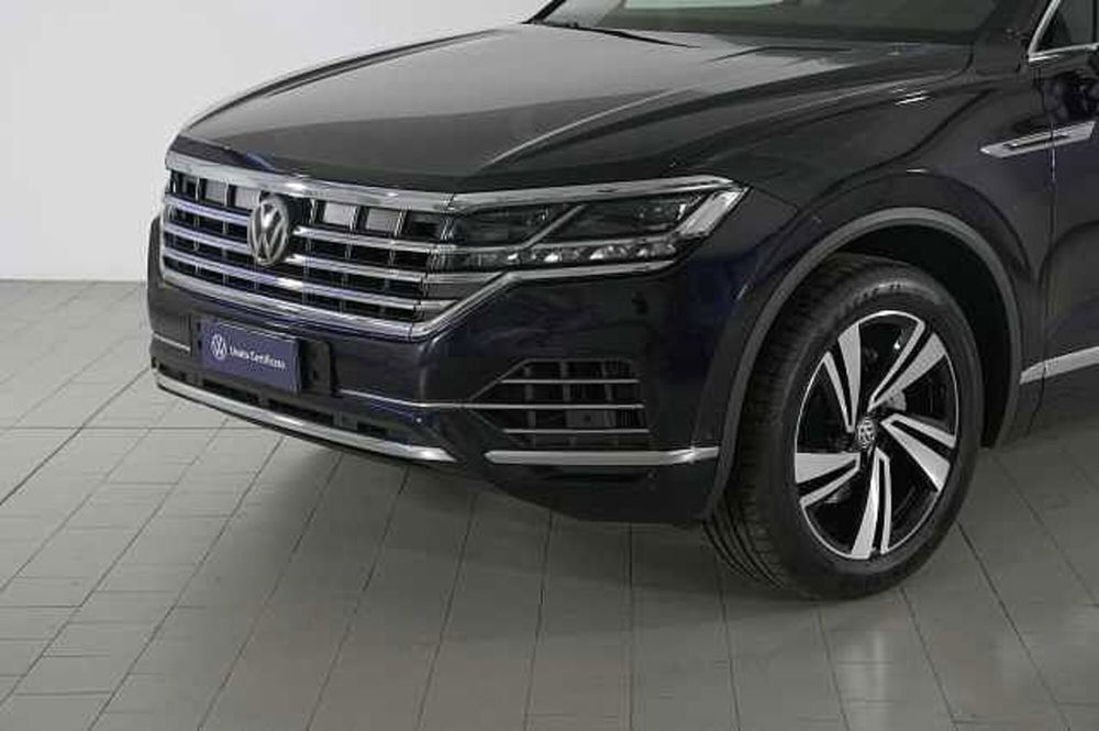 Volkswagen Touareg usata a Como (6)