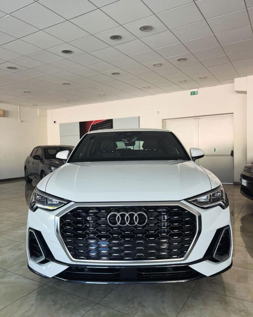 Audi Q3 Sportback nuova a Napoli (4)