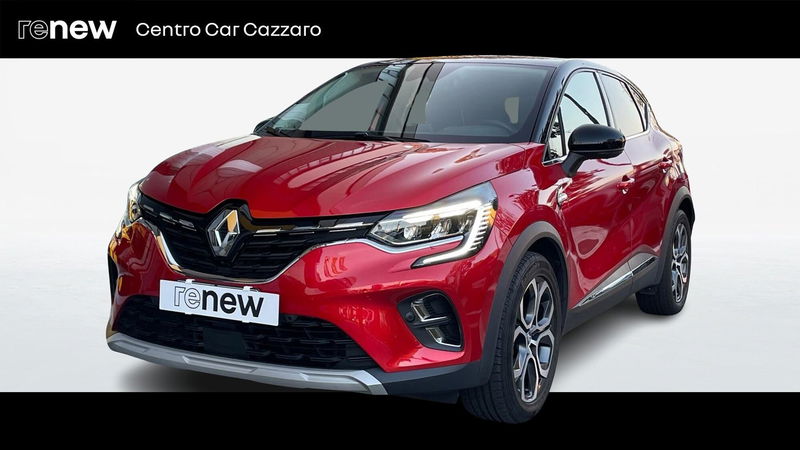 Renault Captur Plug-in Hybrid E-Tech 160 CV Intens  del 2021 usata a Saronno