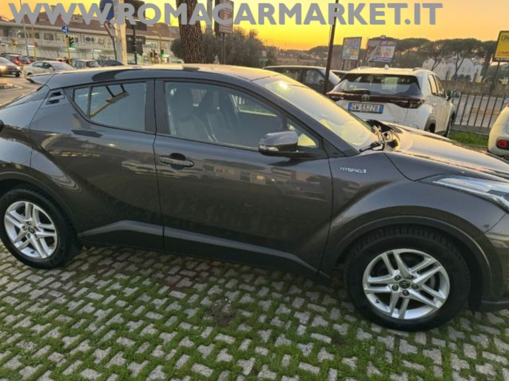 Toyota Toyota C-HR usata a Roma (8)